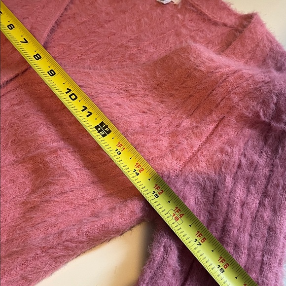 Garage Soft Pink Fuzzy Top - Picture 6 of 9